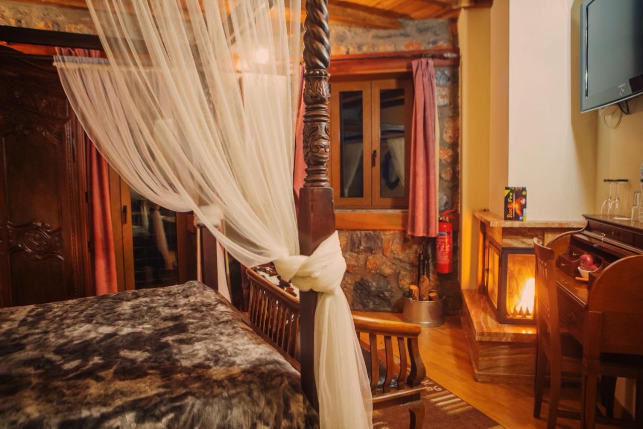Montecristo Chalet パライオス・アギオス・アタナシオス エクステリア 写真